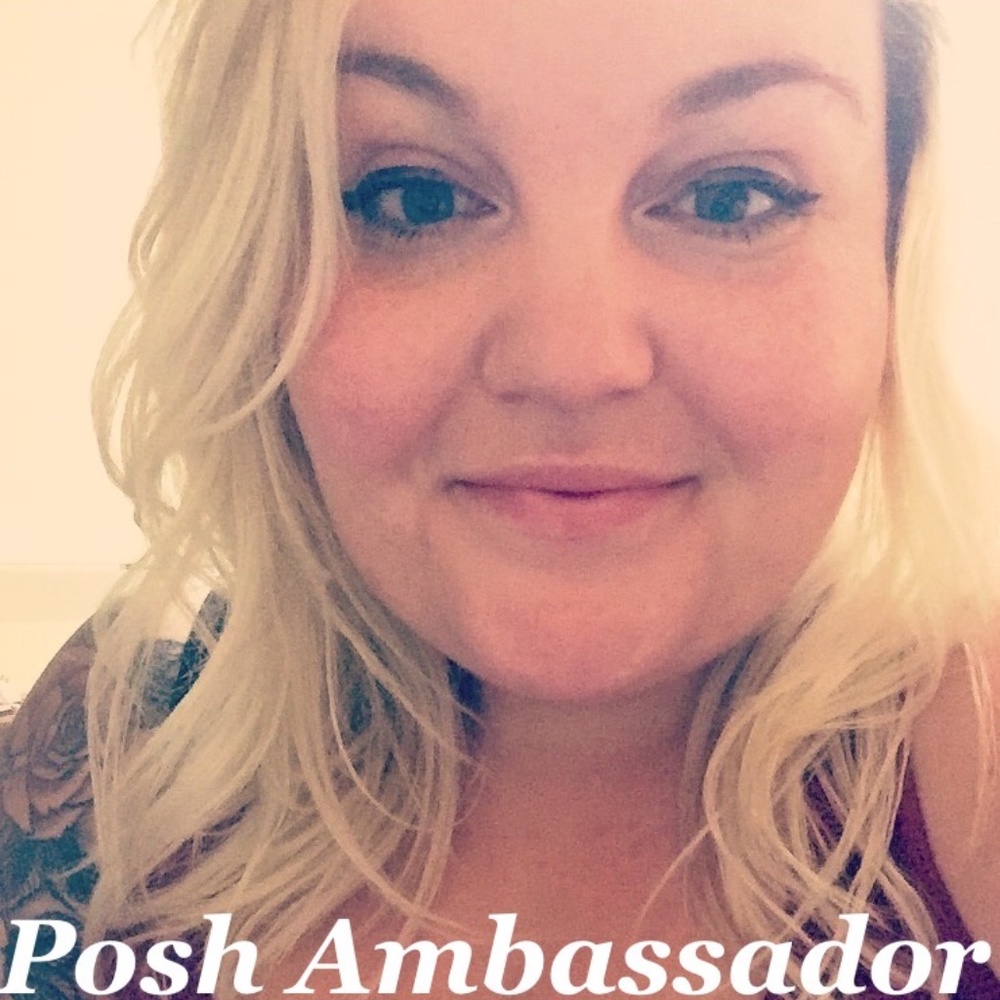 Meet your Posher, Stephanie